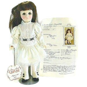 Effanbee 1975 Gi-Gi Papas Pet Doll 1838 Collector's Edition Lace Dress Wrist Tag